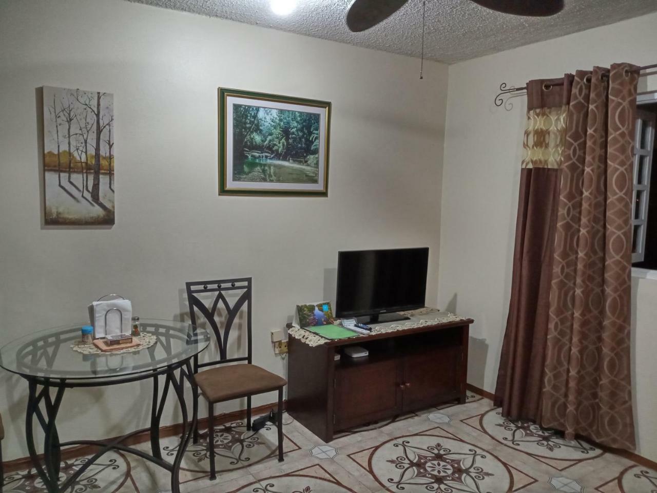 شقة كينغستون  في Oaklands Oasis المظهر الخارجي الصورة